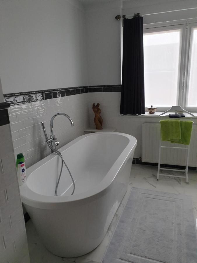 Den Hoge Doorn Bed & Breakfast Harelbeke Екстериор снимка